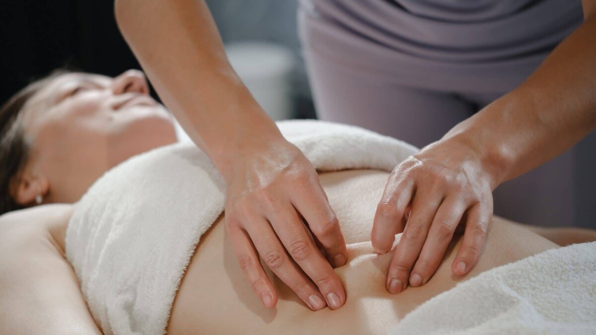 Massage abdominal guérison